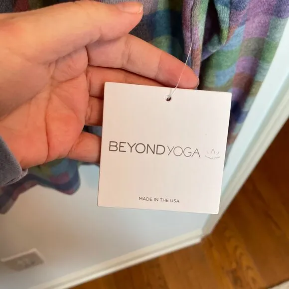 BEYOND YOGA Raglan Top On Vacation Shorts Lounge Sleepwear Pajama Set \\ M