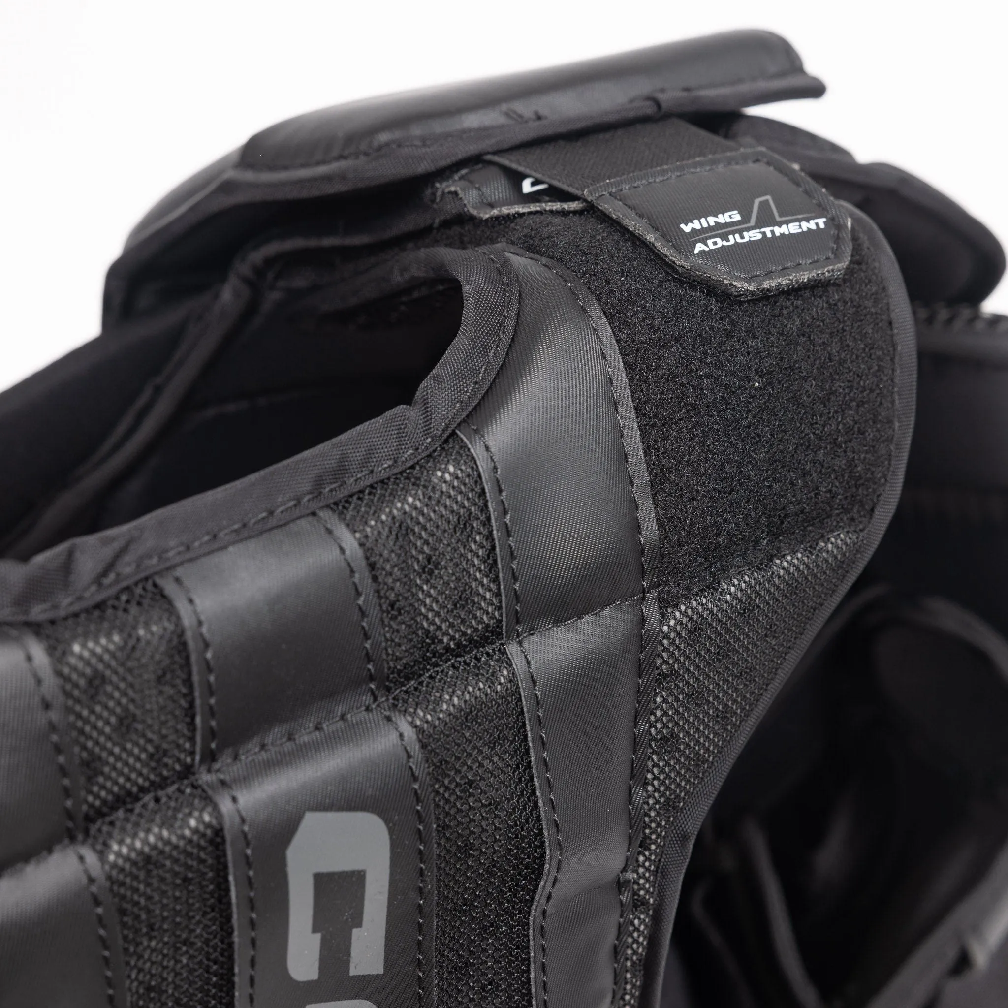 CCM Extreme Flex 6 Intermediate Chest & Arm Protector - Source Exclusive