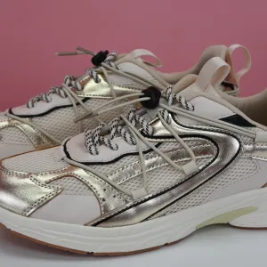 GOLD TENIS