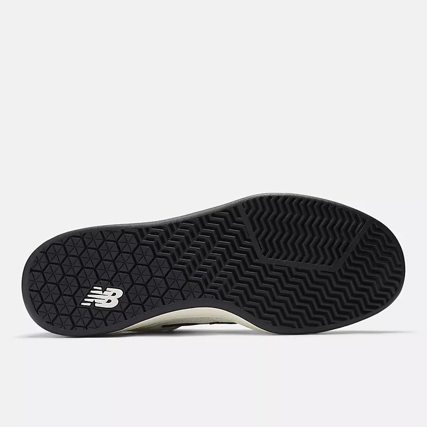New Balance Numeric 440 V2