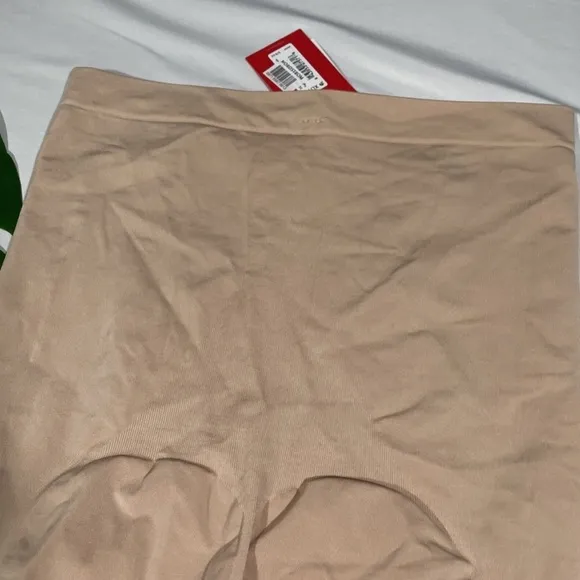 NWT $68 SPANX OnCore‎ High Waist Mid Thigh Shaper in Soft Nude [ XL ] #4825