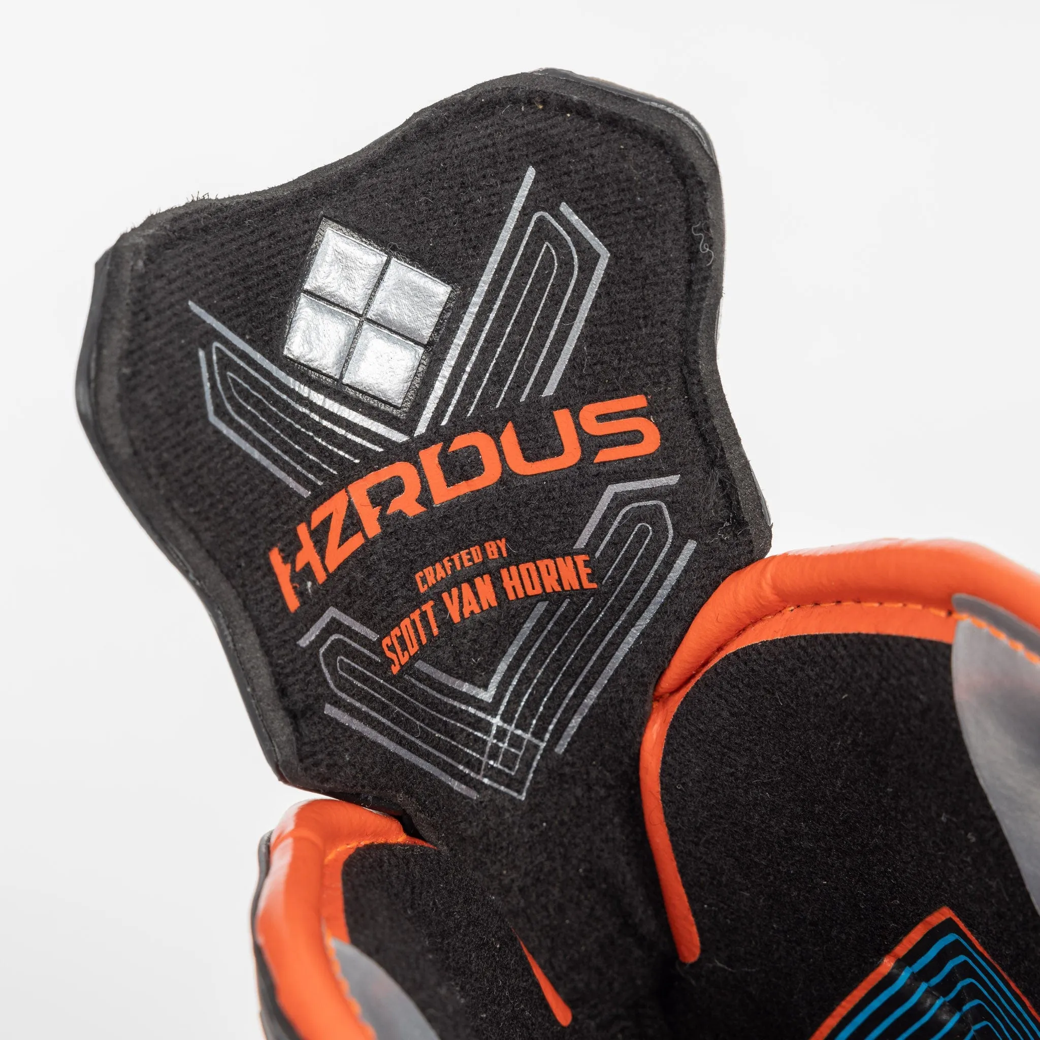True HZRDUS 7X Intermediate Hockey Skates