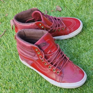 VANS Of The Wall - Women's Sneakers - SIZE 7