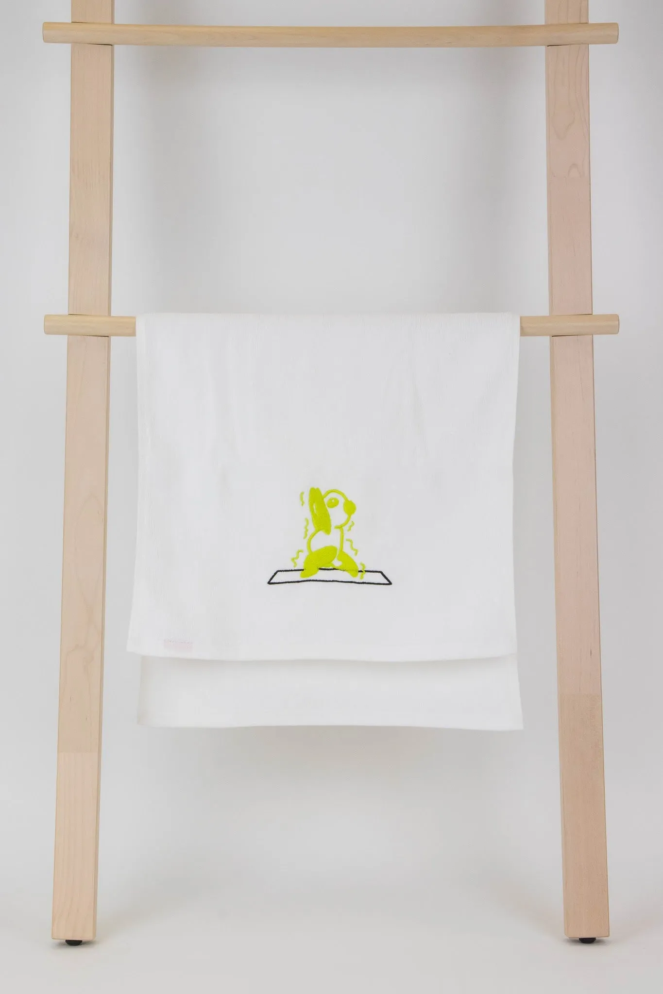 YogaAum AumTowel-(Panda) Virabhadrasana - Lime Punch